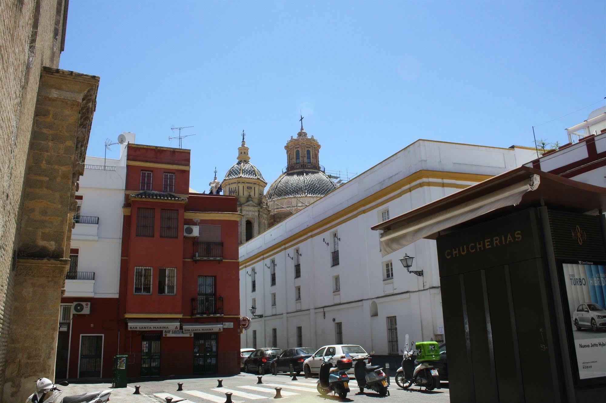Estudio Padre Manjon Apartment